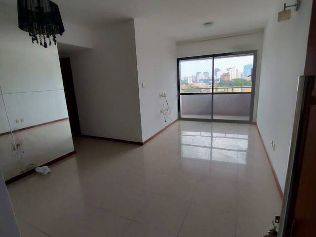 #457 - Apartamento para Venda em Salvador - BA